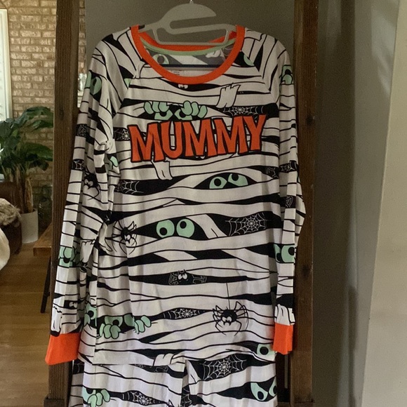 CELEBRATE HALLOWEEN TWO PIECE PAJAMA SET MEDIUM 8 - 10 NEW WOMEN MUMMY - Picture 2 of 6